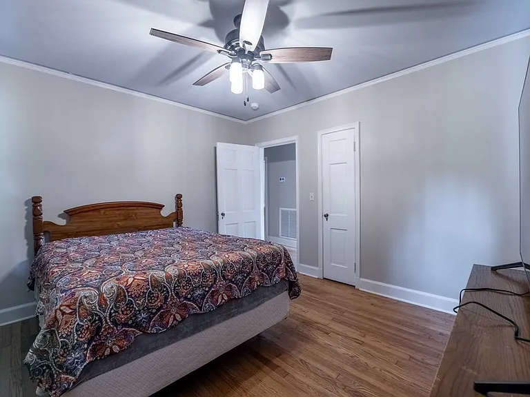 3301 Howard Ave — Photo 25
