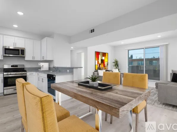 Yaya Saticoy, 15755 Saticoy St #404, Van Nuys, CA 91406