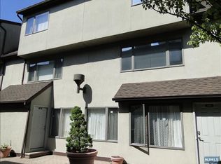 1345 15th St #1345, Fort Lee, NJ 07024