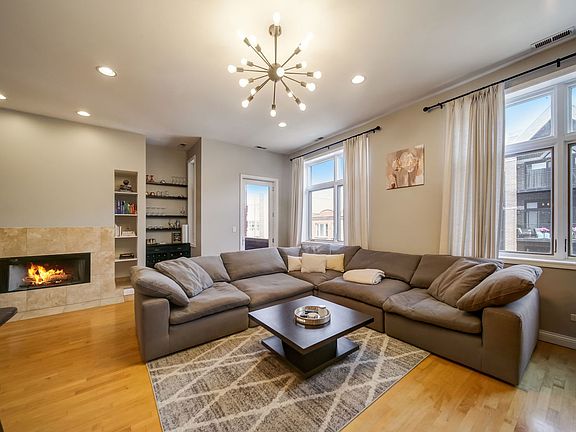 3rd image of 2245 W North Ave APT 301