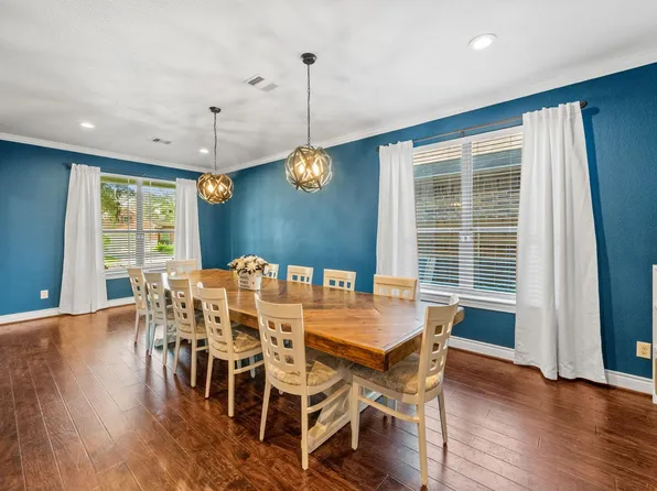 21367 Kings Mill Ln, Kingwood, TX 77339