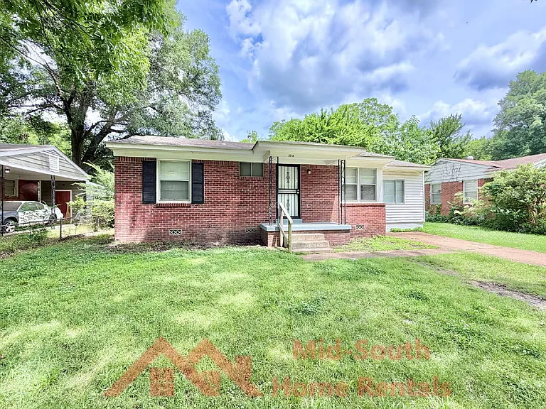 2718 Marlene St — Photo 2