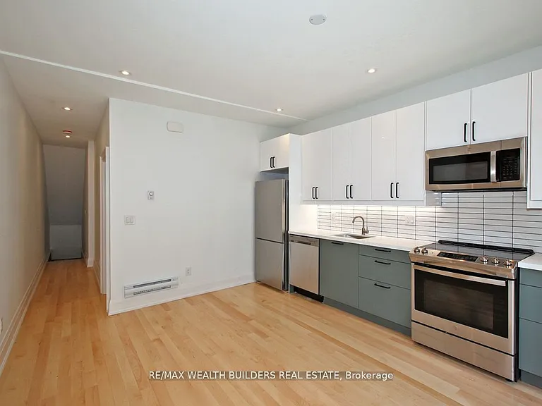 167 Broadview Ave #3 — Photo 5