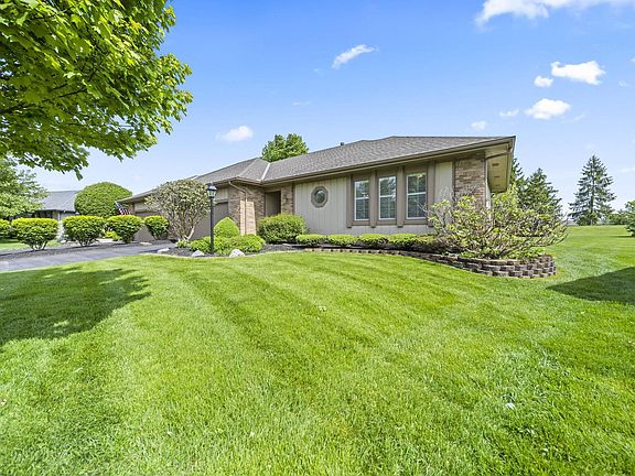 3rd image of 10217 Braemar Dr