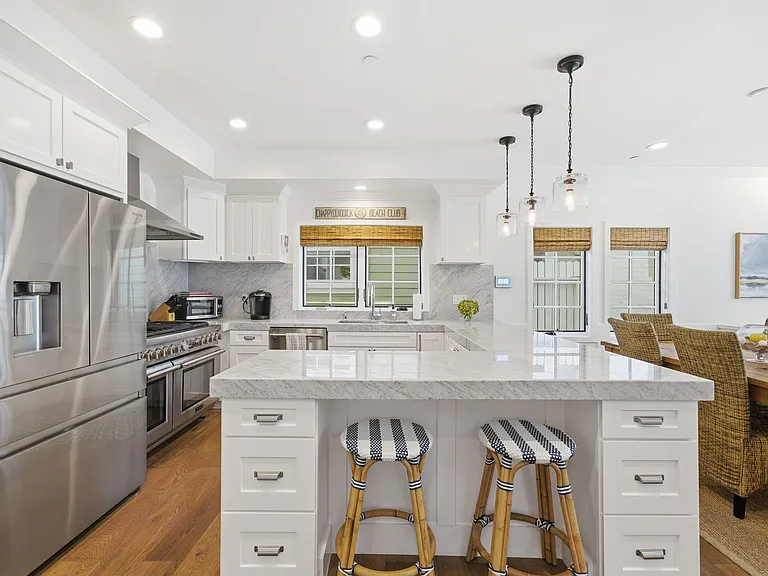 305 Montero St — Photo 9