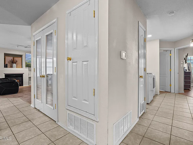 6244 Spotted Eagle Dr — Photo 8