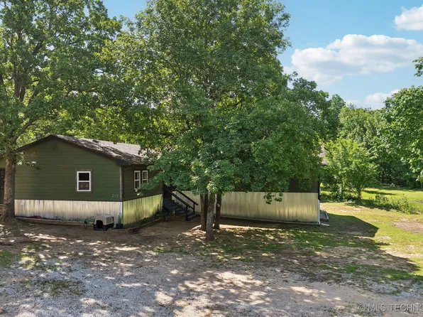 239 Seneca Dr, Sand Springs, OK 74063