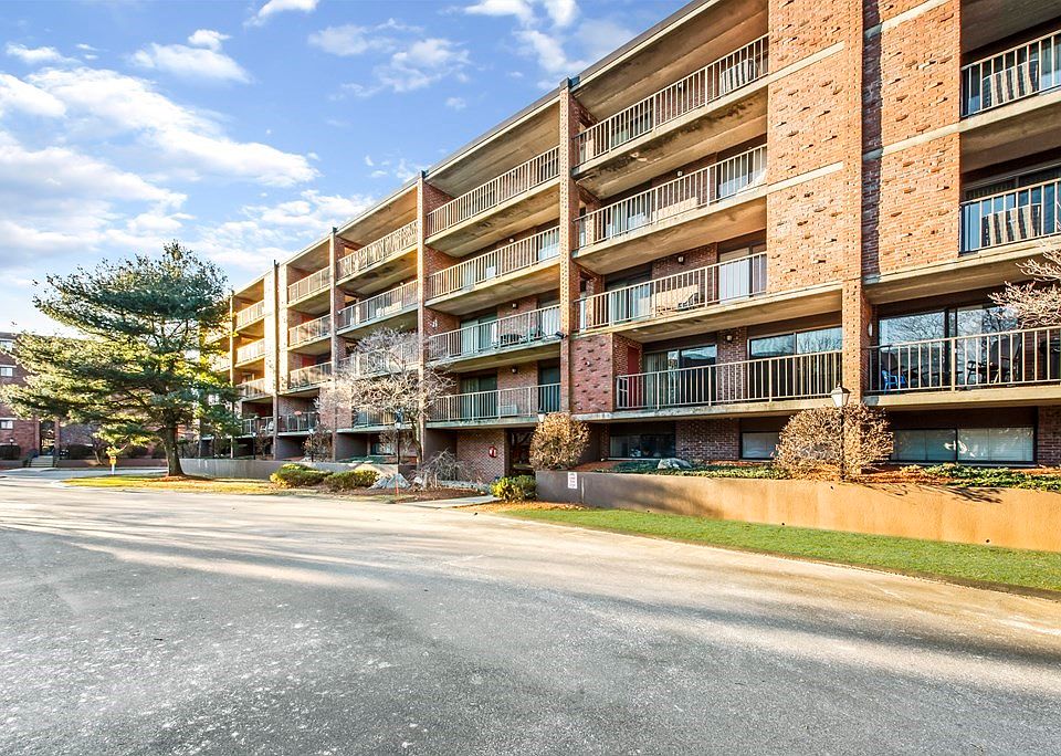 Gates At Stoneham Apartments Stoneham, MA Zillow