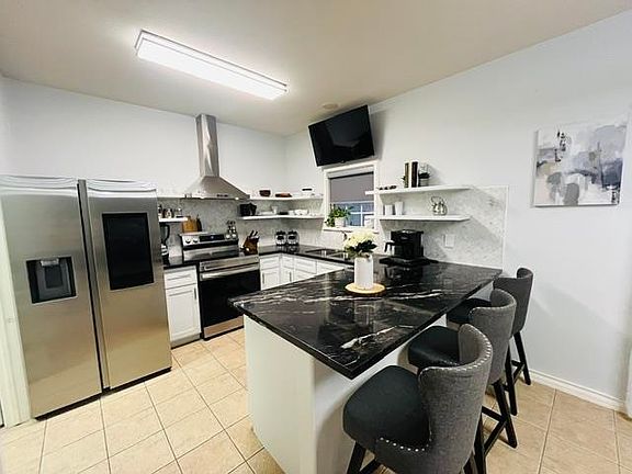 4th image of 238 Middlestone Dr