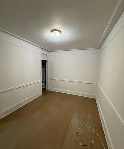 22-73 Steinway St #12 — Photo 2
