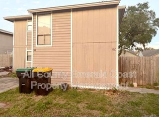 90 Josie Rd, Mary Esther, FL 32569