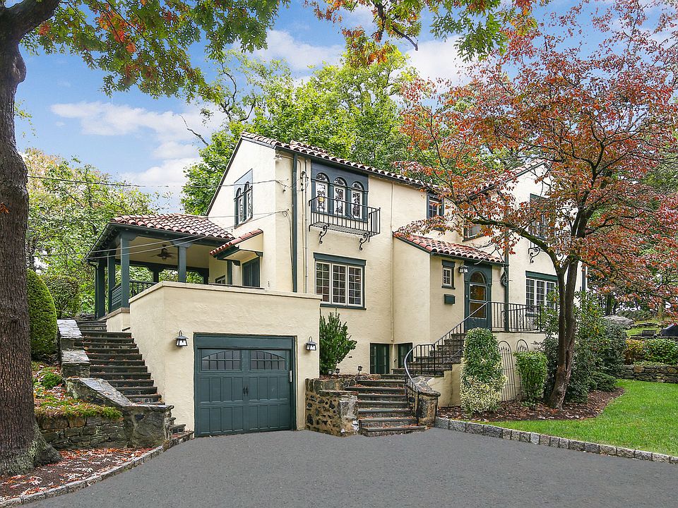 5 beechmont pl,new rochelle,1080 (02 Of   35 ).JPG