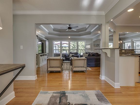 4th image of 245 Waters Edge Dr