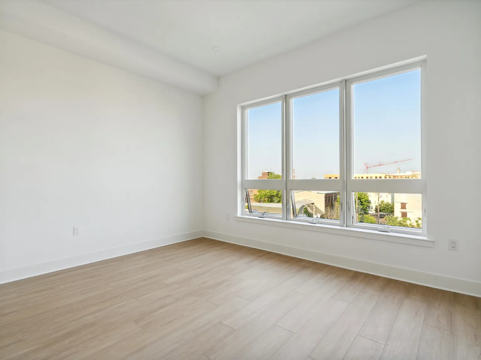 2 bed, 830 sqft, $2,050 — Photo 4