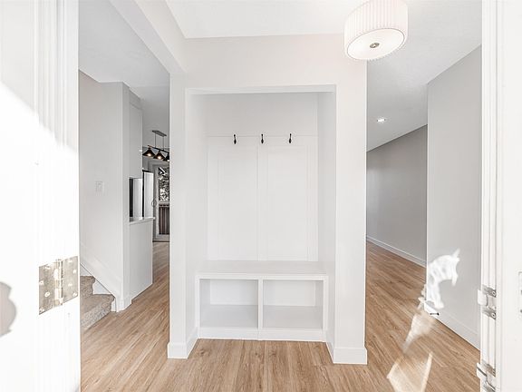 4th image of 6030 Mill Woods Rd S