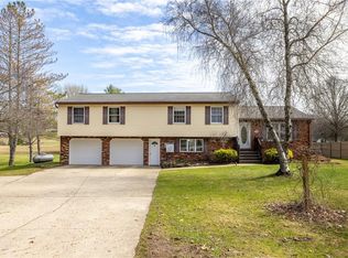 23906 Thornapple Dr, Cambridge Springs, PA 16403