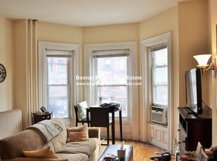 225 Newbury St #5F, Boston, MA 02116