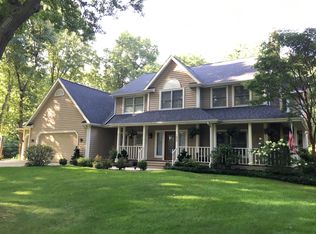 7890 Summerhill Ct, Kalamazoo, MI 49009