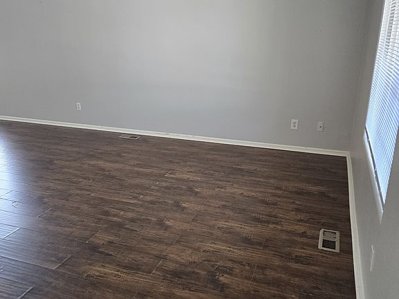 2nd image of 3206 Santa Fe Ave