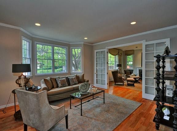 5th image of 2672 Marshall Dr
