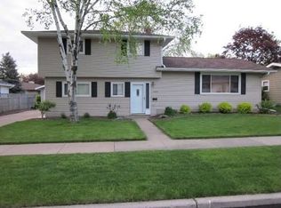 1630 E Byrd St, Appleton, WI 54911