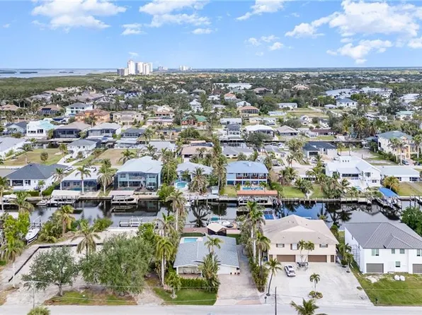4826 Gary RD, BONITA SPRINGS, FL 34134