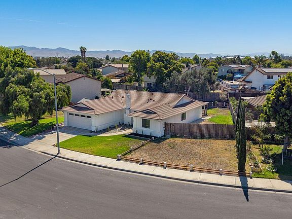 5th image of 2302 Caballero Ln