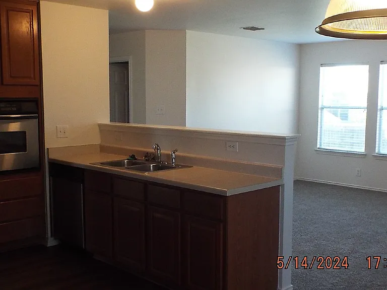 26144 Amber Sky — Photo 18