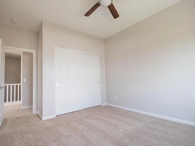 1728 E Ocotillo Rd — Photo 13