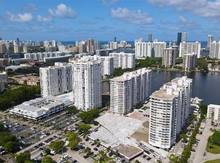 18061 Biscayne Blvd APT 303, North Miami Beach, FL 33160