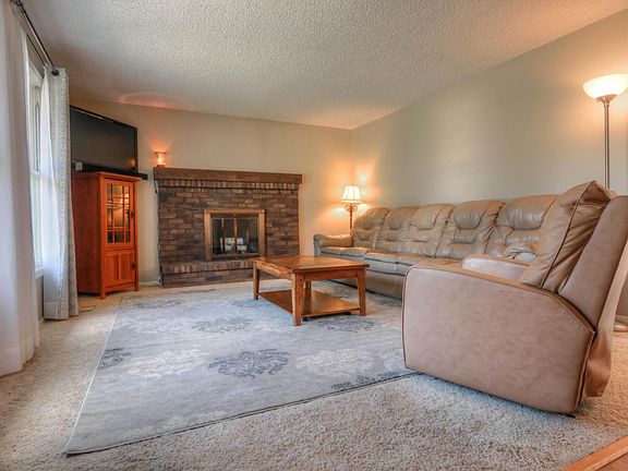 2nd image of 1025 Northway Dr