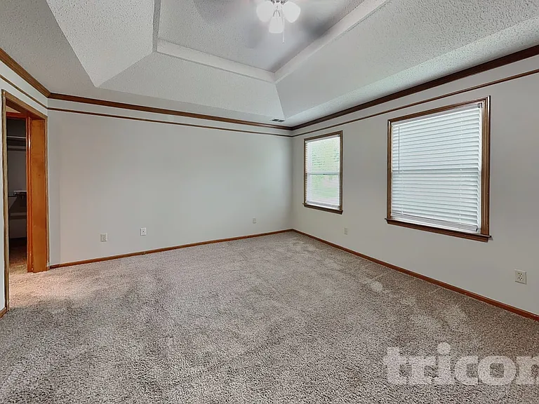 14661 W 142nd Ct — Photo 7