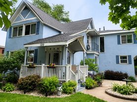 120 N Michigan St