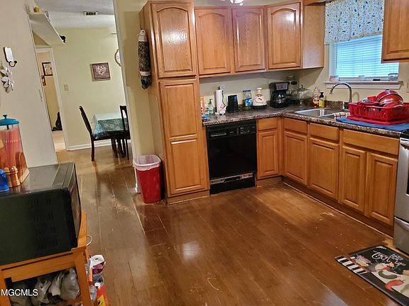 5th image of 4702 Seminole Ave
