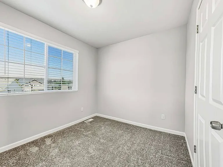 106 116th St E — Photo 11