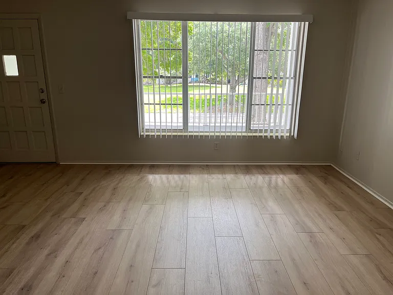 2100 World Parkway Blvd #56 — Photo 6