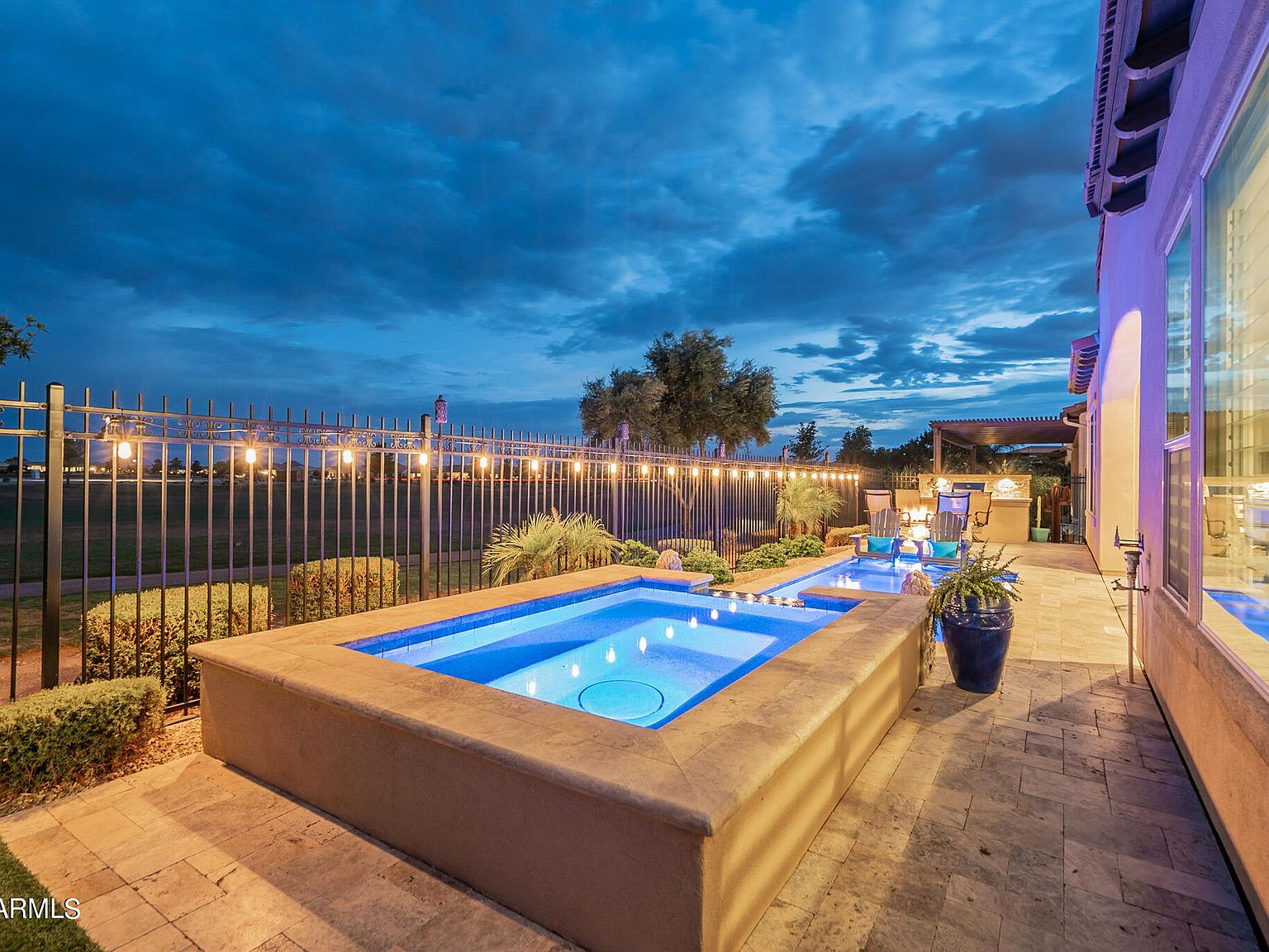 37013 N Stoneware Dr