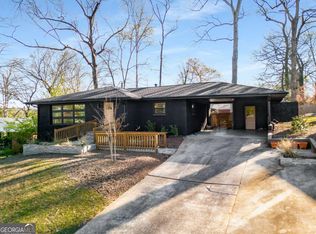 2382 Whites Mill Ln, Decatur, GA 30032