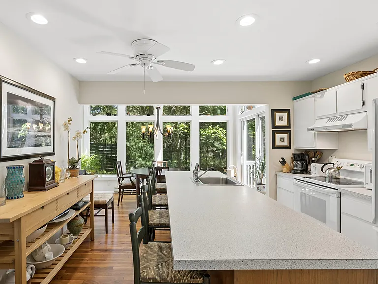 640 Hands Creek Rd — Photo 4