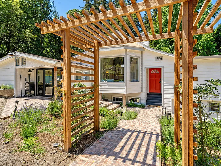 Laurel Glen Rd — Photo 8