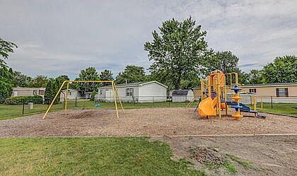 2nd image of 5883 Freeton Dr SE