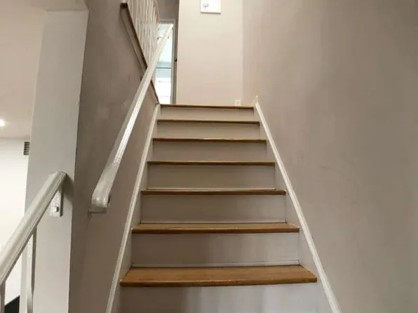 50 College Street image 13 of 31