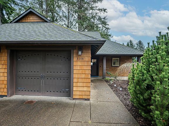 5th image of 3144 NE Cascara Ct