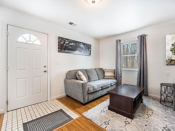 5th image of 2238 Hoyle Ave NW
