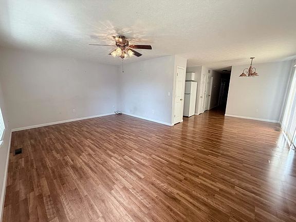 3rd image of 715 3rd St