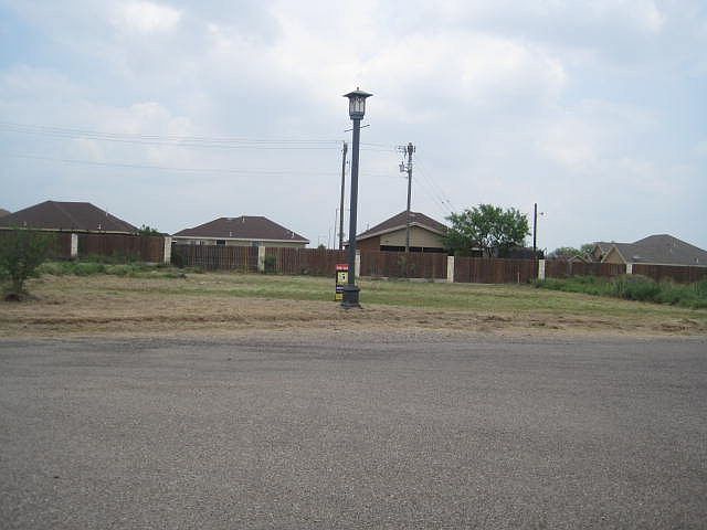 2nd image of 2691 Las Cimas Dr
