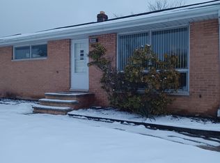 15800 Steinway Blvd, Maple Heights, OH 44137