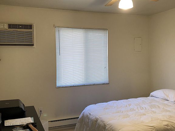 4th image of 507 S Lincoln St APT 15