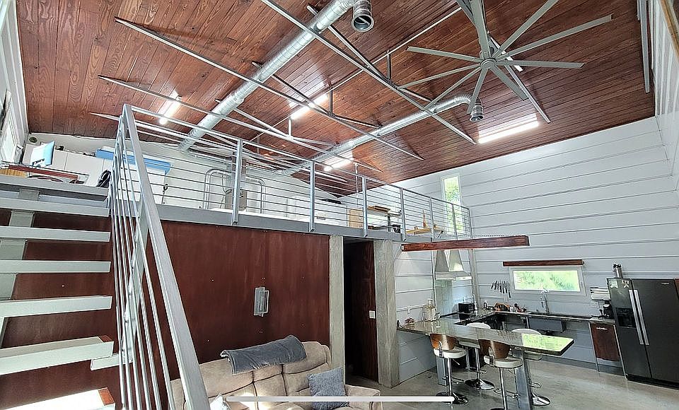 1st image of 4220 Luciano Ave