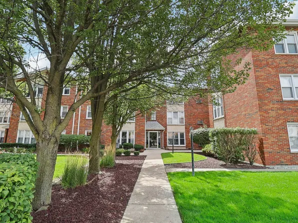 10805 S Pulaski Rd APT 4, Chicago, IL 60655